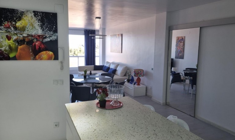 Venta - Apartamento / piso -
Torrevieja - Playa Los Naufragos