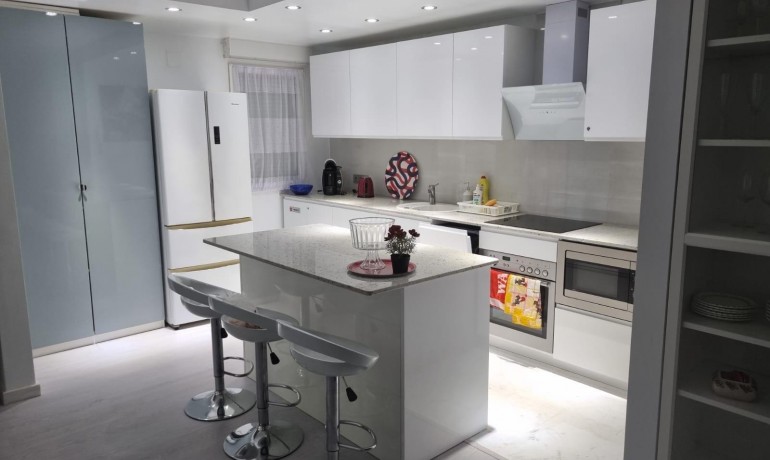 Venta - Apartamento / piso -
Torrevieja - Playa Los Naufragos