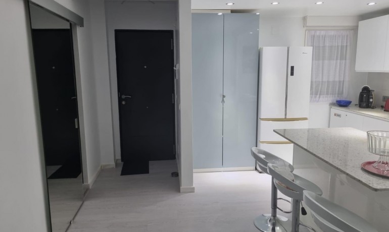 Venta - Apartamento / piso -
Torrevieja - Playa Los Naufragos
