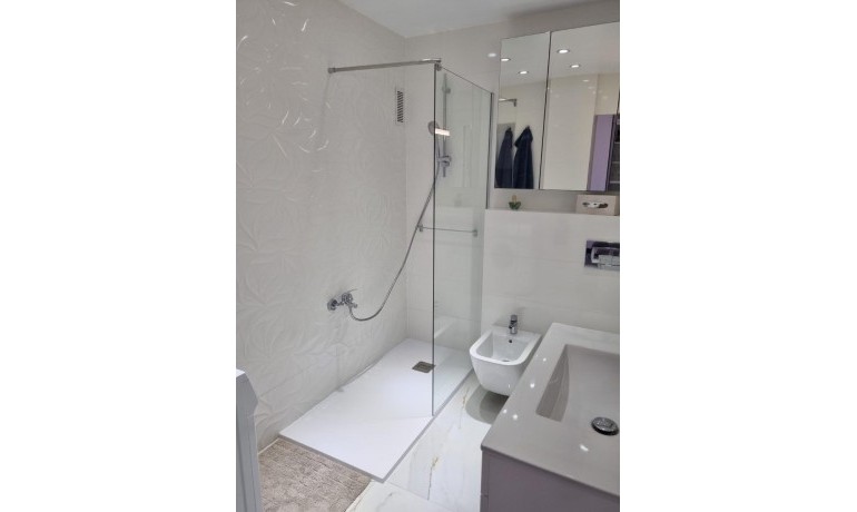 Venta - Apartamento / piso -
Torrevieja - Playa Los Naufragos