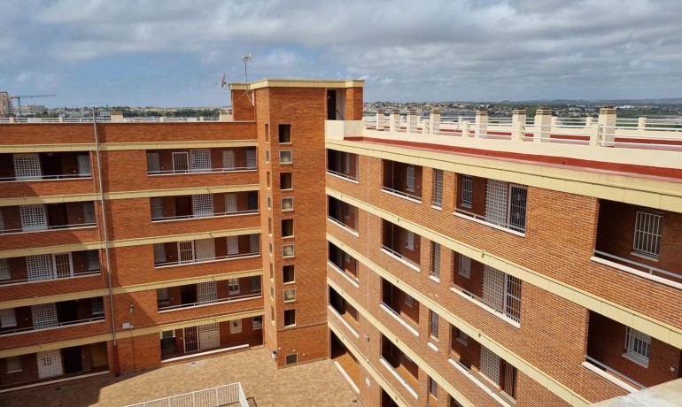 Venta - Apartamento / piso -
Torrevieja - Playa Los Naufragos