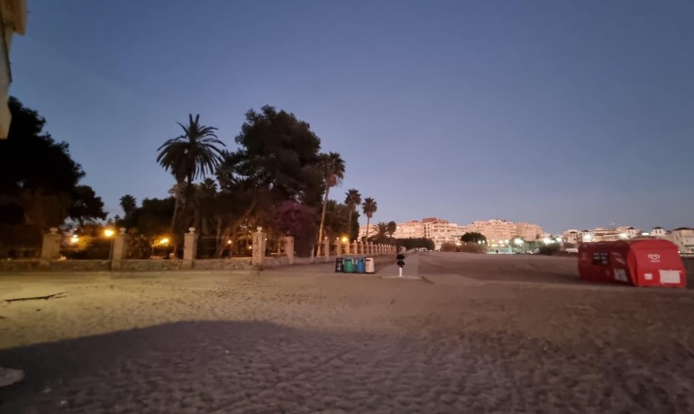 Venta - Apartamento / piso -
Torrevieja - Playa Los Naufragos