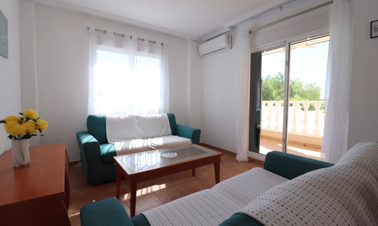 Venta - Villa -
San Miguel de Salinas - Lake View Mansions