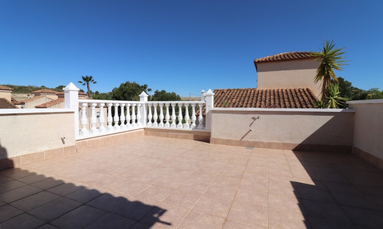 Venta - Villa -
San Miguel de Salinas - Lake View Mansions