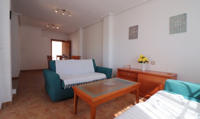 Venta - Villa -
San Miguel de Salinas - Lake View Mansions