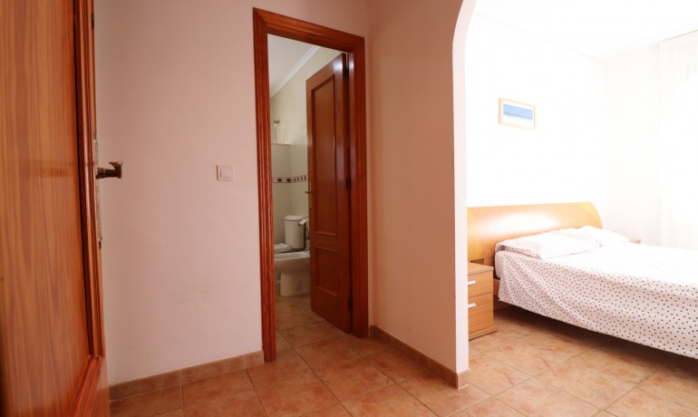 Venta - Villa -
San Miguel de Salinas - Lake View Mansions
