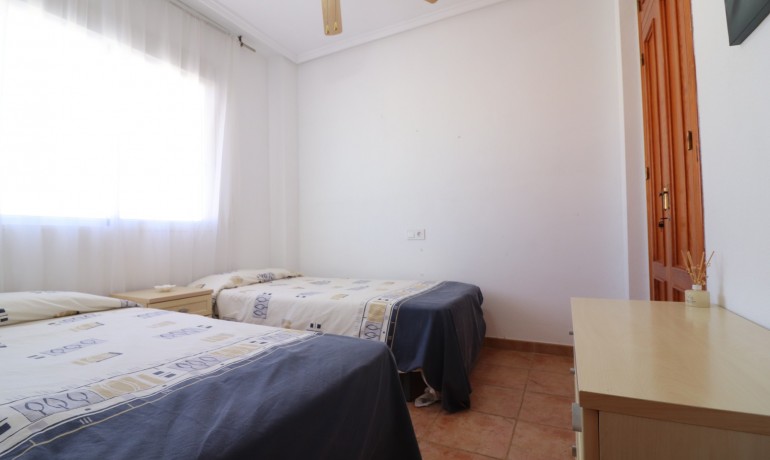 Venta - Villa -
San Miguel de Salinas - Lake View Mansions