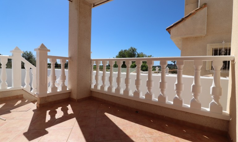 Venta - Villa -
San Miguel de Salinas - Lake View Mansions