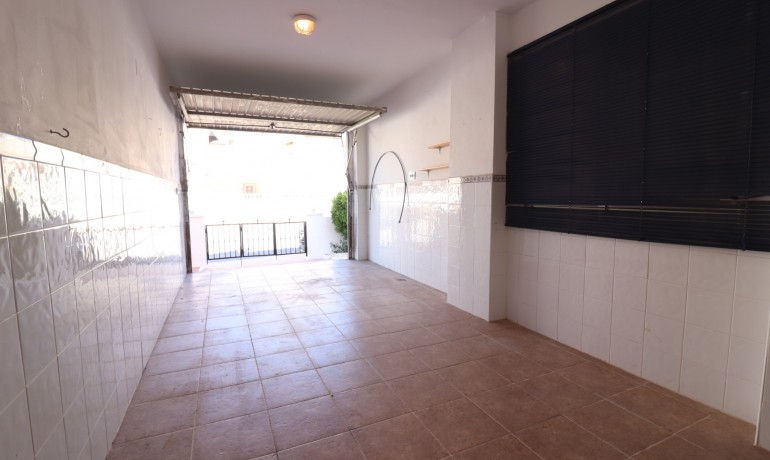 Venta - Villa -
San Miguel de Salinas - Lake View Mansions