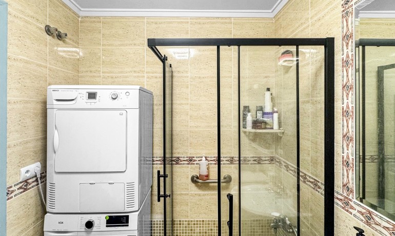 Venta - Apartamento / piso -
Torrevieja - Nueva Torrevieja - Aguas Nuevas
