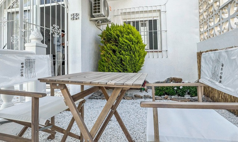 Venta - Apartamento / piso -
Torrevieja - Los Balcones - Los Altos del Edén