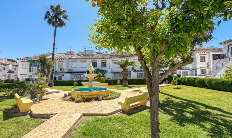 Venta - Apartamento / piso -
Torrevieja - Los Balcones - Los Altos del Edén