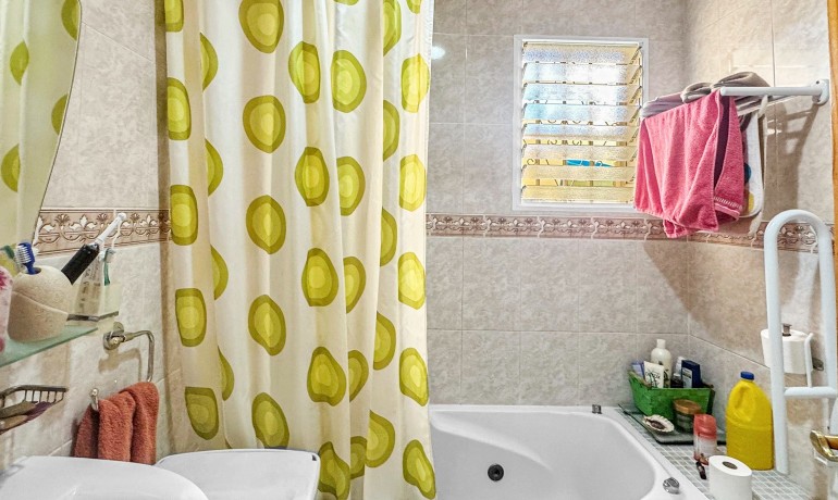 Venta - Casa -
Orihuela Costa - Los Almendros-La Florida