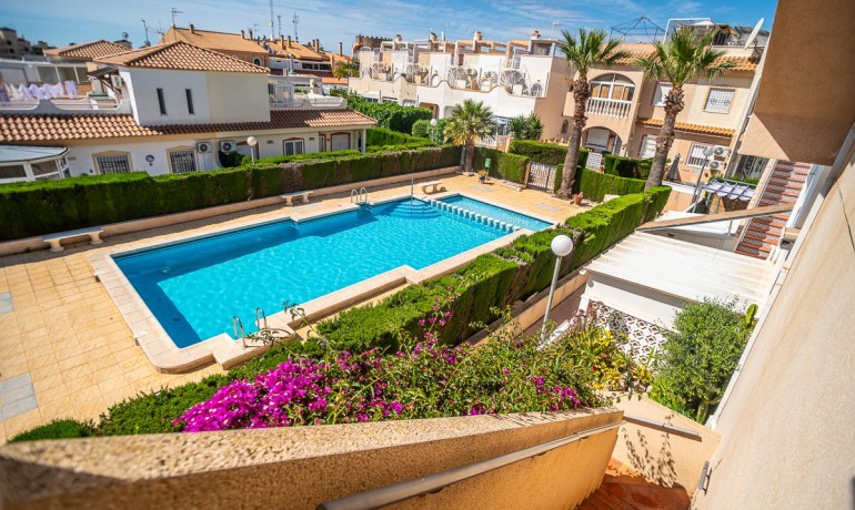 Venta - Apartamento / piso -
ALICANTE - La Florida