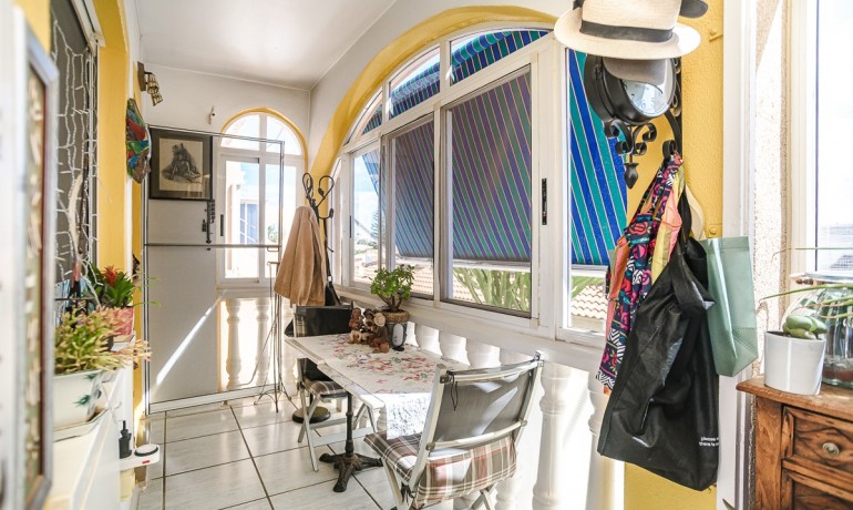Venta - Apartamento / piso -
ALICANTE - La Florida