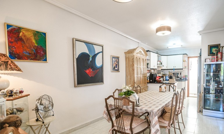 Venta - Apartamento / piso -
ALICANTE - La Florida