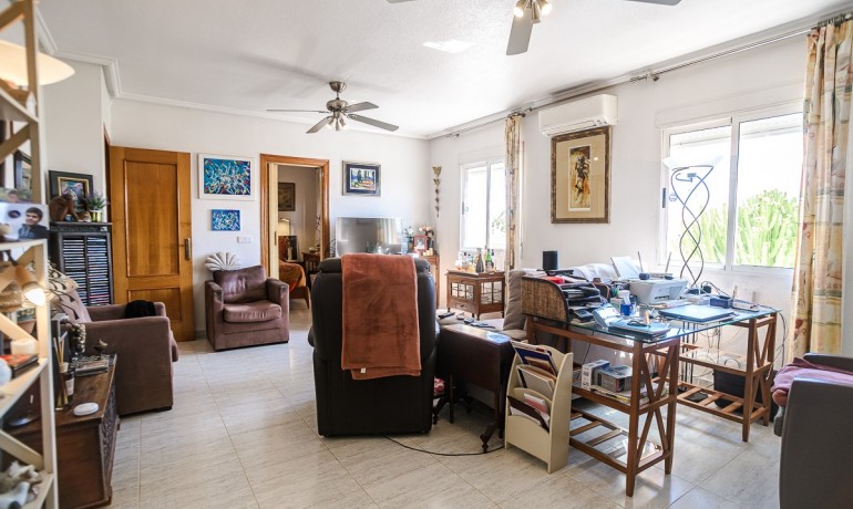 Venta - Apartamento / piso -
ALICANTE - La Florida