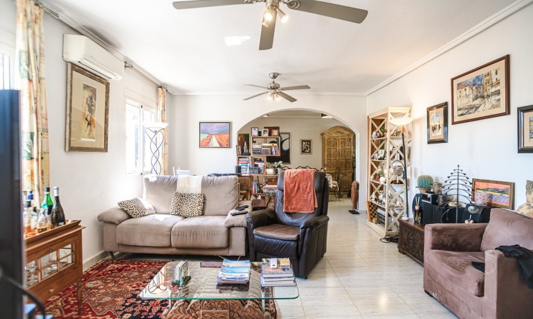 Venta - Apartamento / piso -
ALICANTE - La Florida