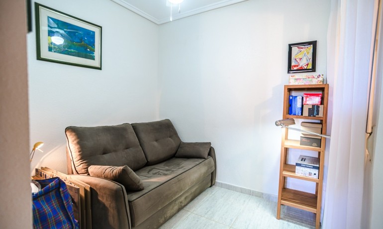 Venta - Apartamento / piso -
ALICANTE - La Florida
