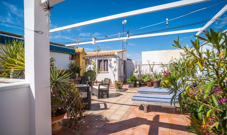 Venta - Apartamento / piso -
ALICANTE - La Florida