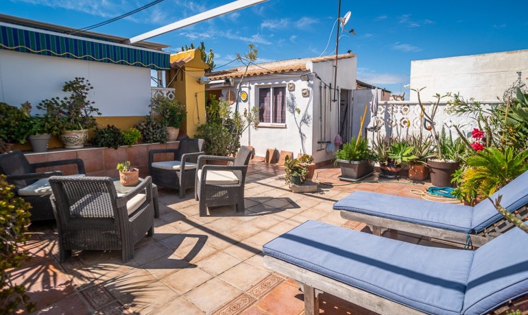 Venta - Apartamento / piso -
ALICANTE - La Florida