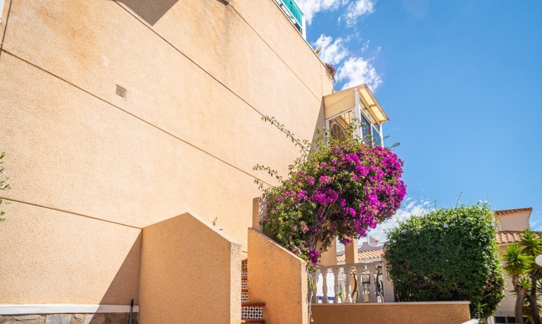 Venta - Apartamento / piso -
ALICANTE - La Florida