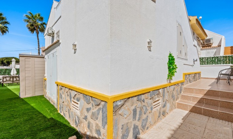 Venta - Villa -
Benijófar - Monte Azul/ El Dorado