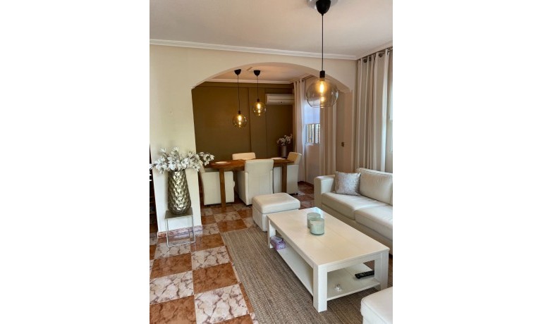Revente - Villa -
Orihuela Costa* - La Regia