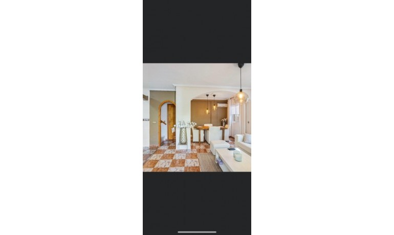 Revente - Villa -
Orihuela Costa* - La Regia