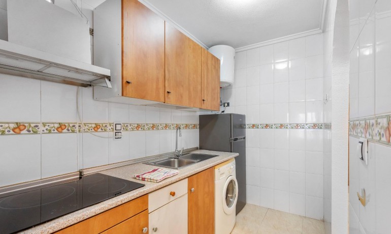 Sale - Apartment / Flat -
Torrevieja* - Estacion de autobuses
