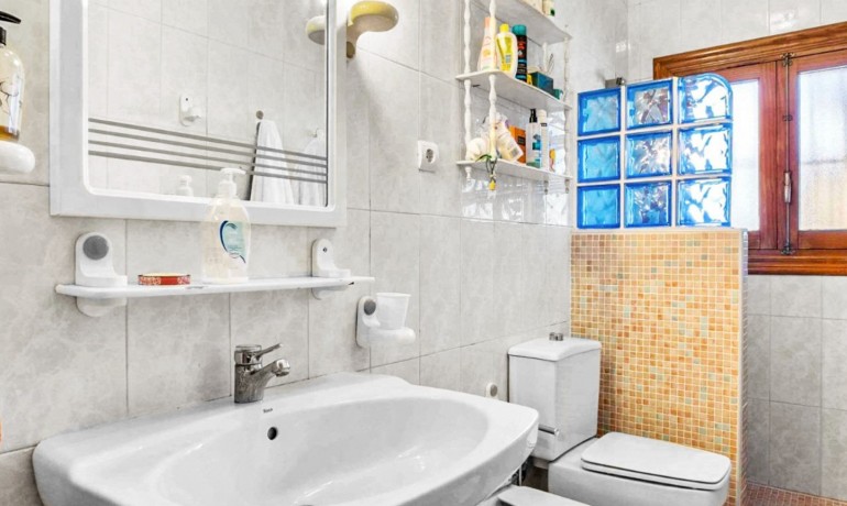 Sale - Villa -
Torrevieja* - Los Balcones - Los Altos del Edén
