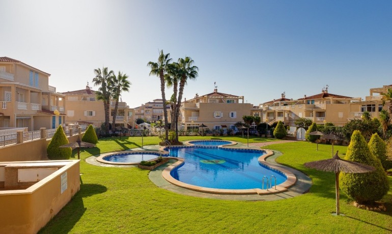 Venta - Apartamento / piso -
Orihuela Costa - Playa Flamenca