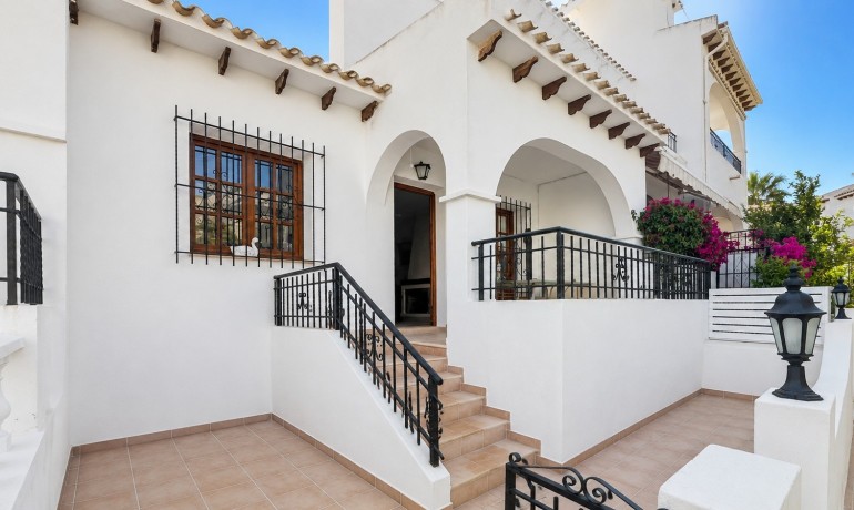 Sale - Apartment / Flat -
Torrevieja* - Nueva Torrevieja - Aguas Nuevas