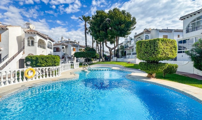 Sale - Apartment / Flat -
Torrevieja* - Nueva Torrevieja - Aguas Nuevas