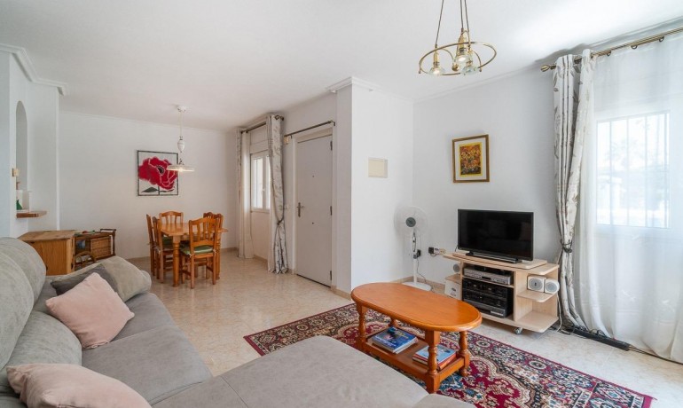 Venta - Villa -
Orihuela Costa - Playa Flamenca