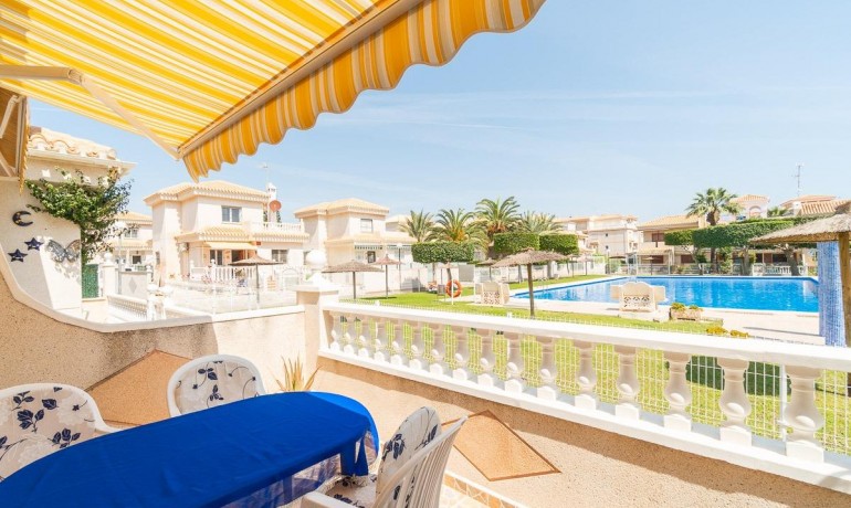 Venta - Villa -
Orihuela Costa - Playa Flamenca
