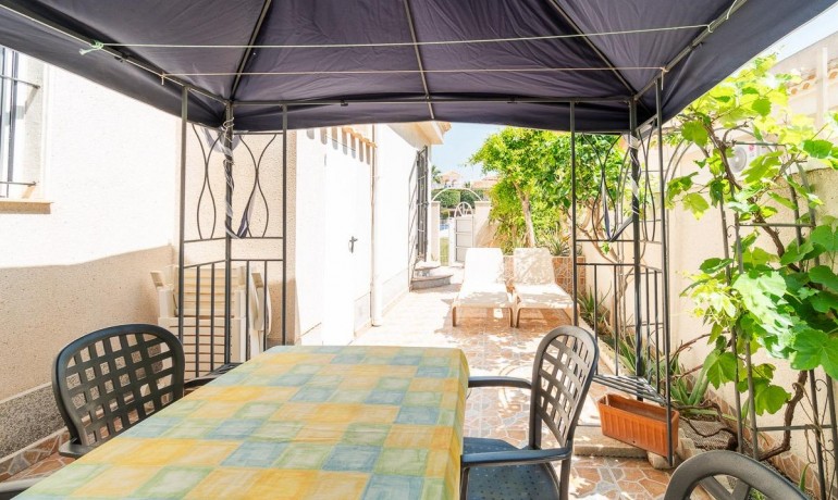 Venta - Villa -
Orihuela Costa - Playa Flamenca