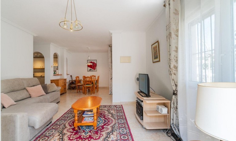 Venta - Villa -
Orihuela Costa - Playa Flamenca