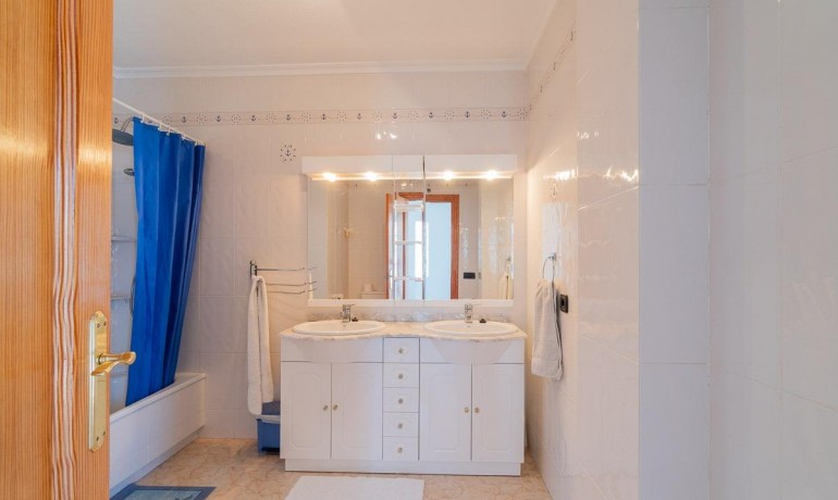Venta - Villa -
Orihuela Costa - Playa Flamenca