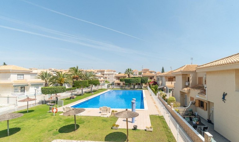 Venta - Villa -
Orihuela Costa - Playa Flamenca