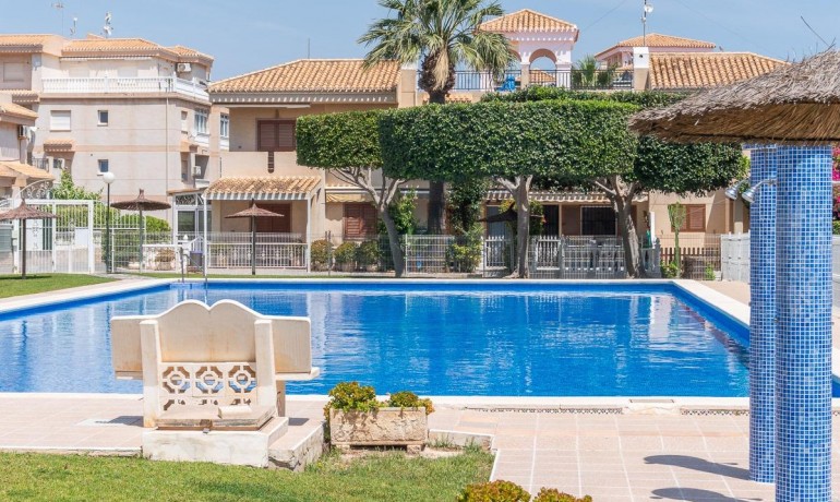 Venta - Villa -
Orihuela Costa - Playa Flamenca