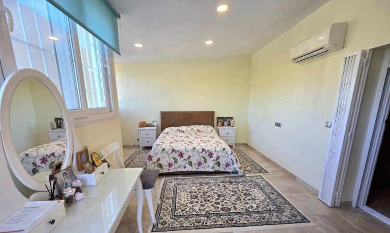 Venta - Villa -
Dehesa de campoamor - Campoamor