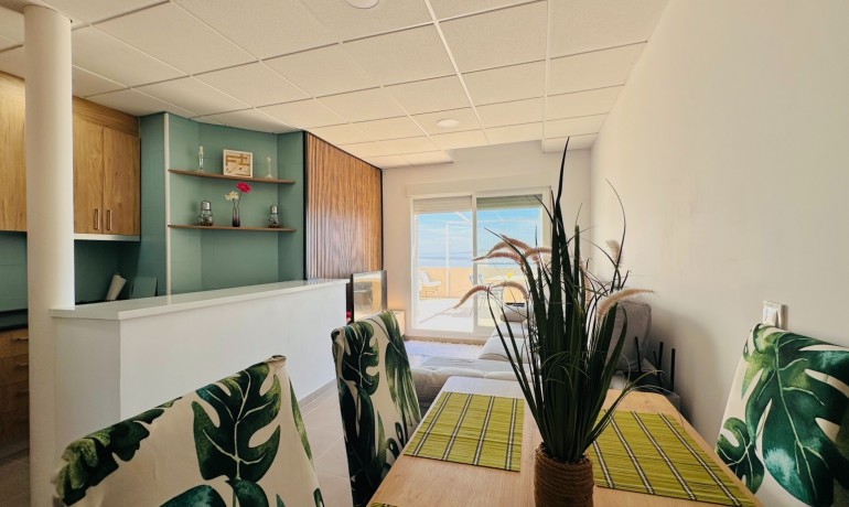 Herverkoop - Appartement / Flat -
Los Nietos - Los Nietos - Town