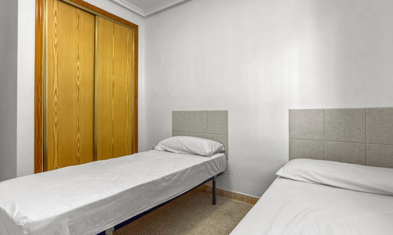 Venta - Apartamento / piso -
Orihuela Costa - Playa Flamenca