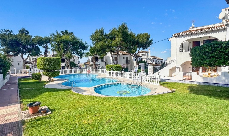 Revente - Appartement / Flat -
Torrevieja - Aguas Nuevas