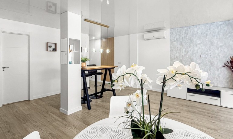 Herverkoop - Appartement / Flat -
Torrevieja - El Acequión - Los Náufragos