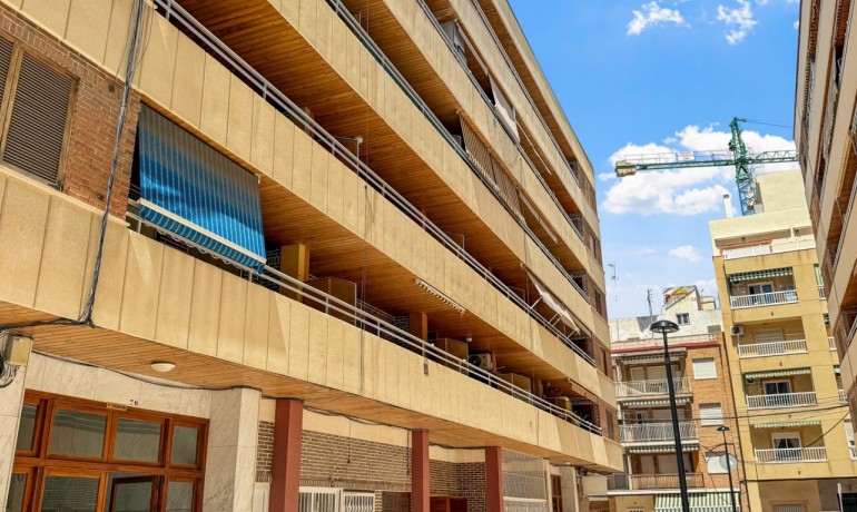Herverkoop - Appartement / Flat -
Torrevieja - El Acequión - Los Náufragos