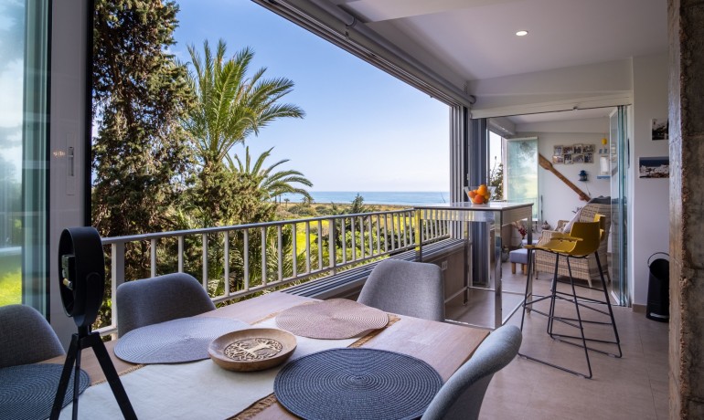 Revente - Appartement / Flat -
Orihuela Costa* - Punta Prima