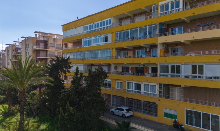Revente - Appartement / Flat -
Orihuela Costa* - Punta Prima