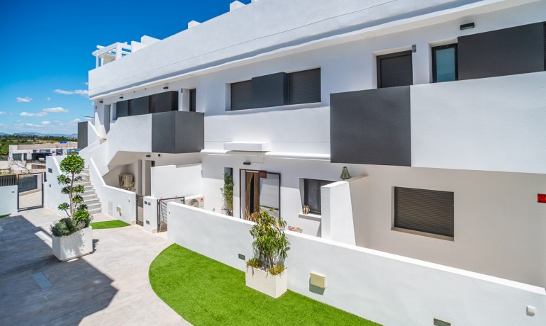 Revente - Appartement / Flat -
Torrevieja* - LOS BALCONES - LOS ALTOS